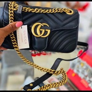 Meet your Posher, Ruth